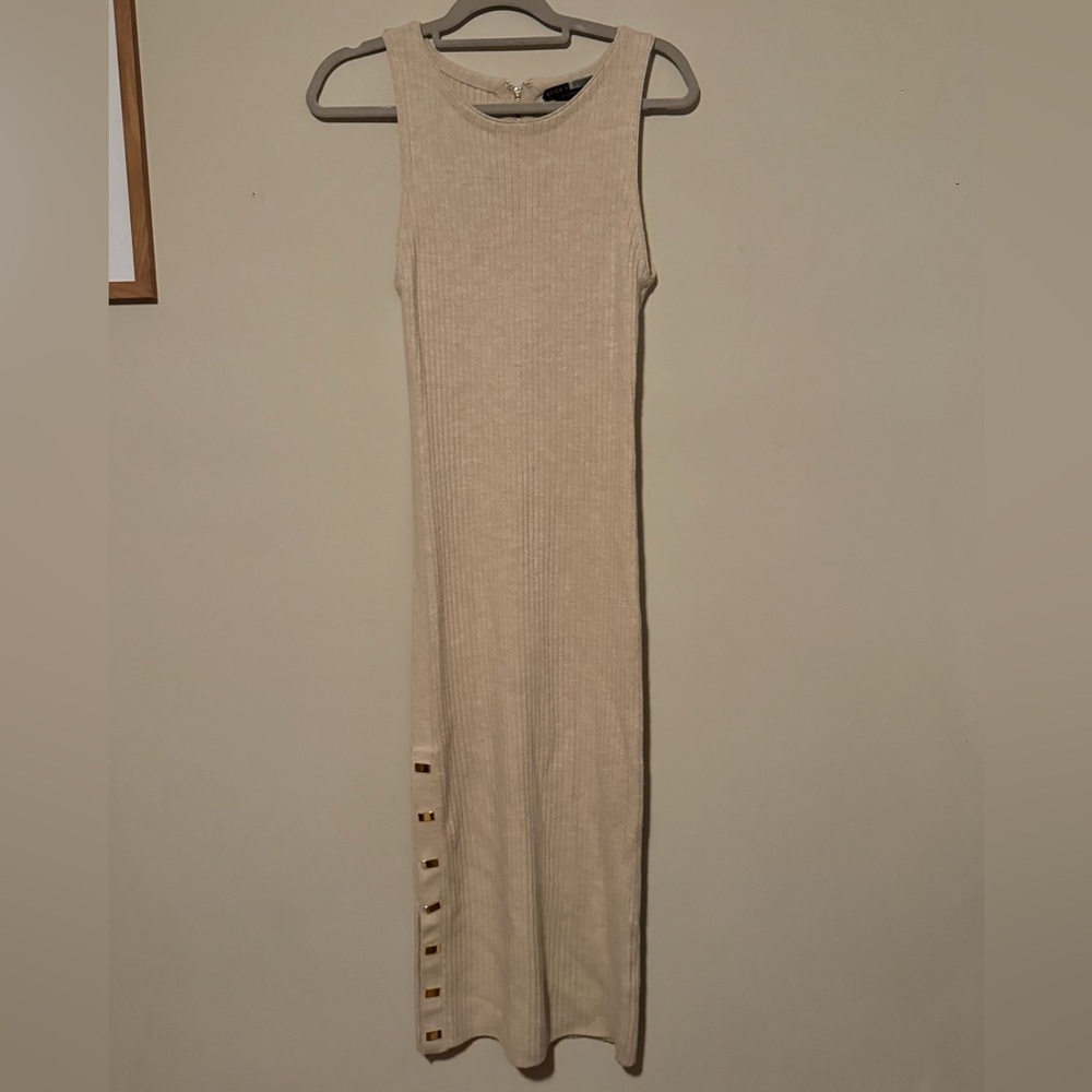GUC Alice + Olivia Cream Midi Dress with Gold Accents and Customizable Leg Slit - Picture 4 of 14